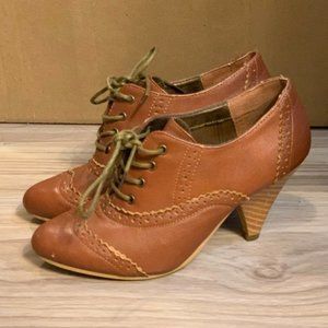 Jules & James | Ankle Lace-Up Shoes
